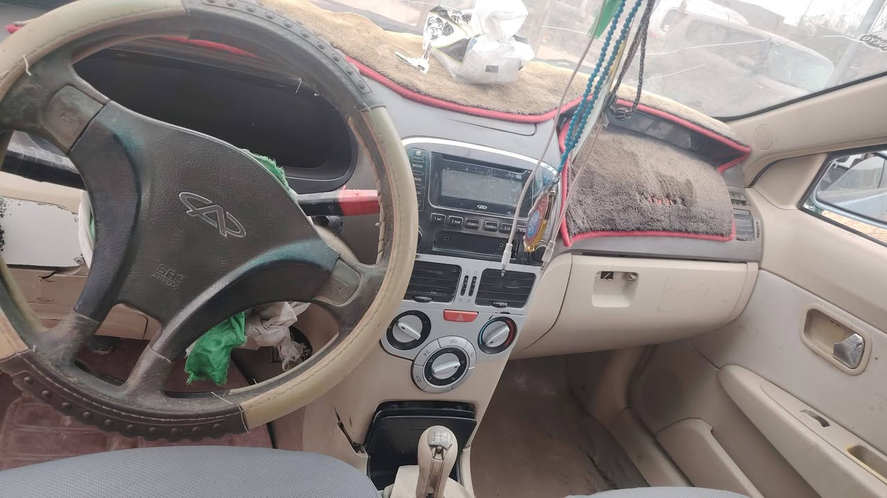 شيري فلاوين موديل 11 مكينة كير جدا نضيف
بيه ظربة خفيفة بالصندوق الخلفي
كهربائيات جاهزة حدادية ضعيفة
سعر 27 بيها مجال بسيط
مكان بابل
***********
