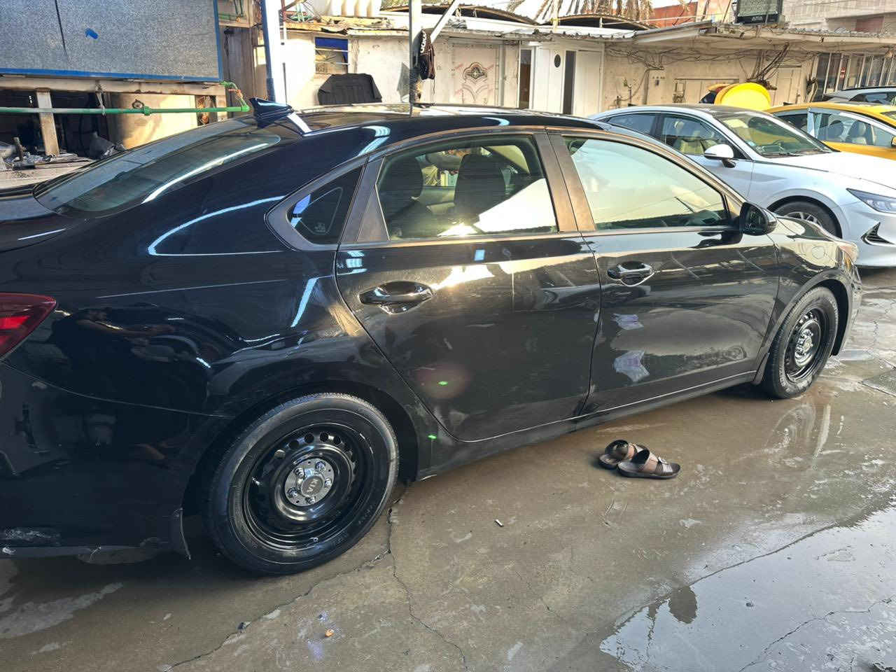 السلام عليكم
فورتي مديل ٢٠٢٠  الحادث موضح كدامك ماشية ١٠١
المحرك يقره بالسونار مفتوح 
السعر ١١٠ بيها مجال 
***********
