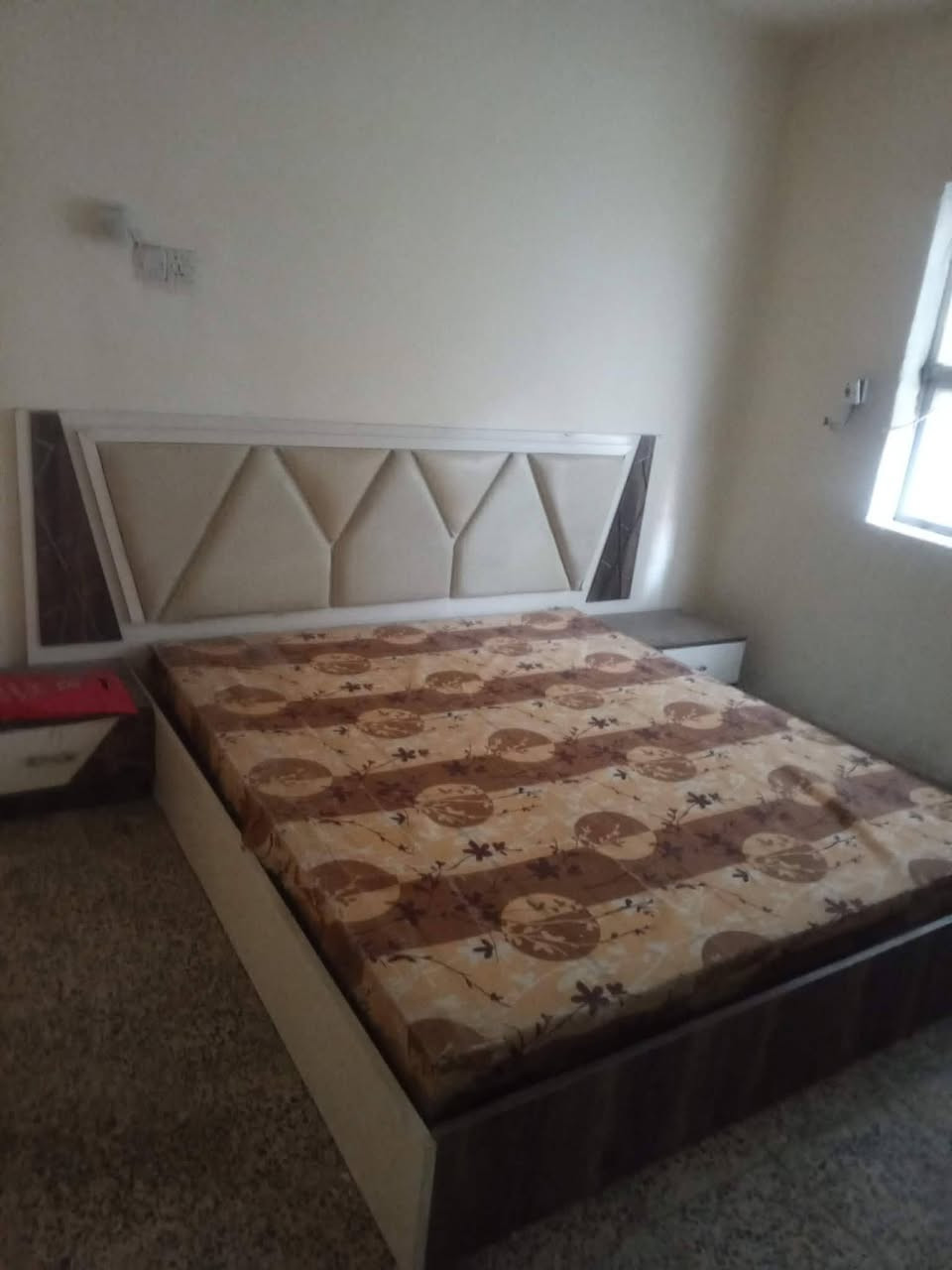 غرفه تركيه للبيع نضيفه كلش 5قطع سعره 300عنوان بغداد ابو دشير


**إذا كنت صاحب هذا الإعلان وتريد حذفه لأي سبب، رجاءا أرسل رسالة إلى الدعم الفني**