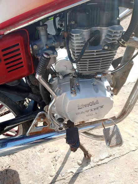 دراجه للبيع موديل 21 صلف هندر كهربايات شغال ويا منفيس سعر 550 وبي مجال رقم 📱 الهاتف ***********
