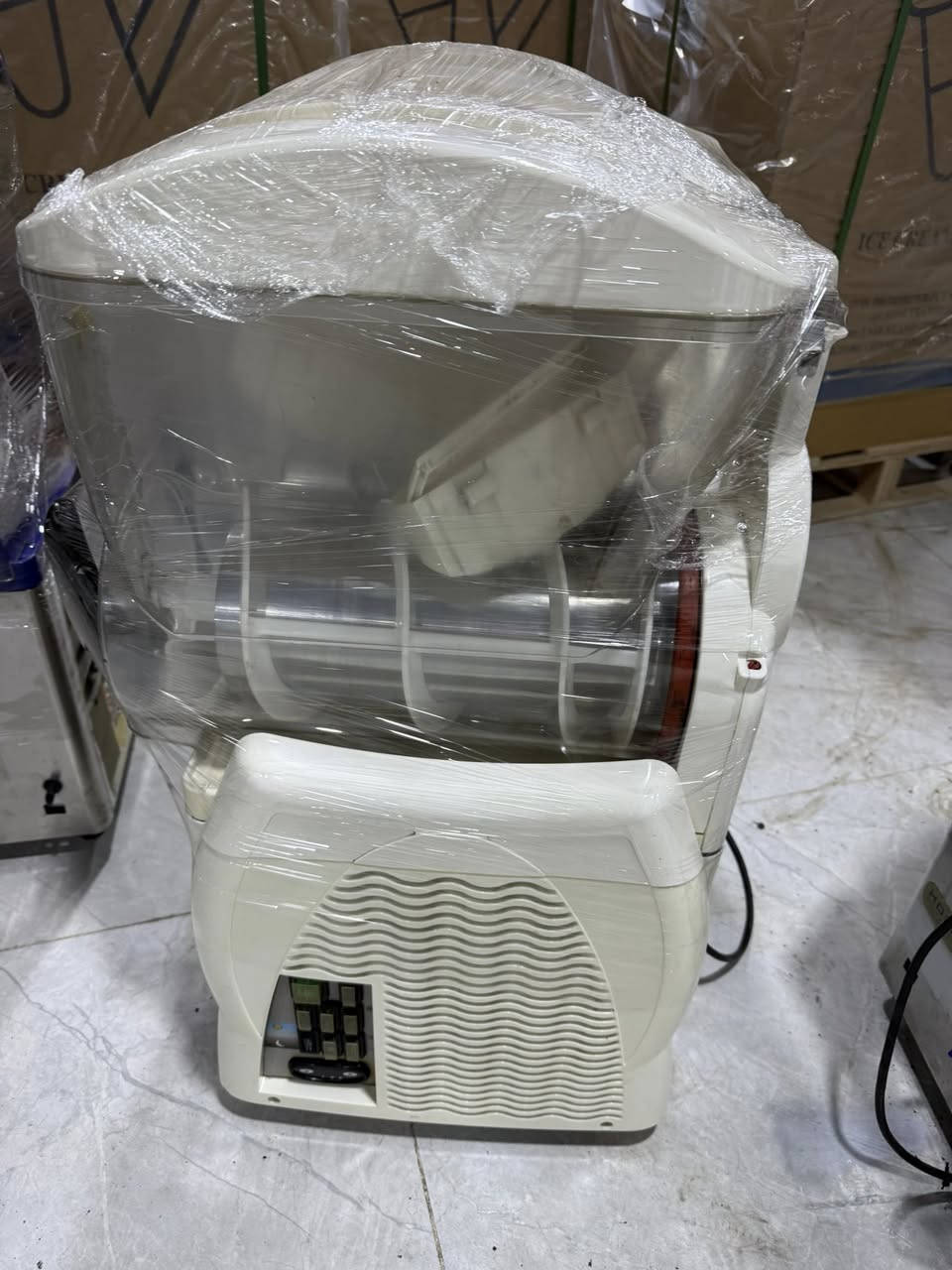 مكينة ازبري ايطاليGBG مستخدمة قليل للبيع ثلاث احواض


**إذا كنت صاحب هذا الإعلان وتريد حذفه لأي سبب، رجاءا أرسل رسالة إلى الدعم الفني**