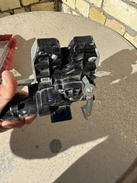 البيع قفل جنطه وشاره جهة  اليسره  توسان تفصيخ 07811899883