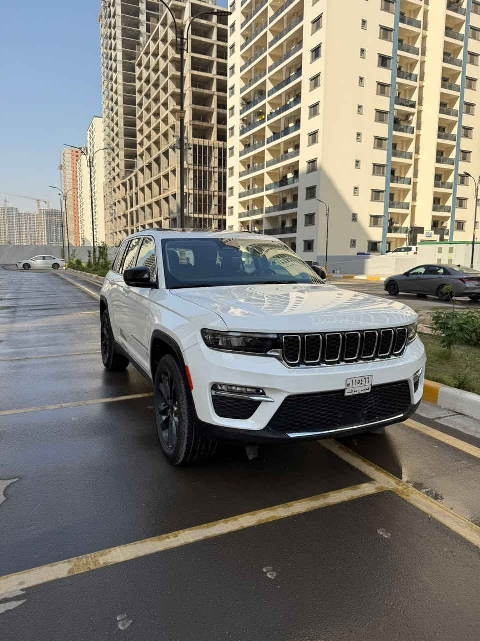 السلام عليكم
عندي جيب شيروكي لمتدد
موديل 2023وارد امريكي حادث جاملغات اماميه وجاملغ خلفي ايسر بدون شواصي ماشيه 42680miالسياره مابيها اي نقص جاهزه السعر المطلوب 24000$ بدون رقم مكان السياره شارع فلسطين 
رقم ***********
