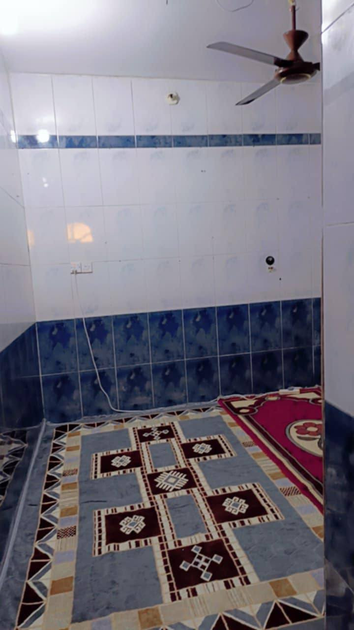 دار للبيع مساحه 50متر 
واقع حال 65 متر 
الموقع حي اور قرب حسينية المصطفى التفاصيل اكثر اتصل واتساب ***********
