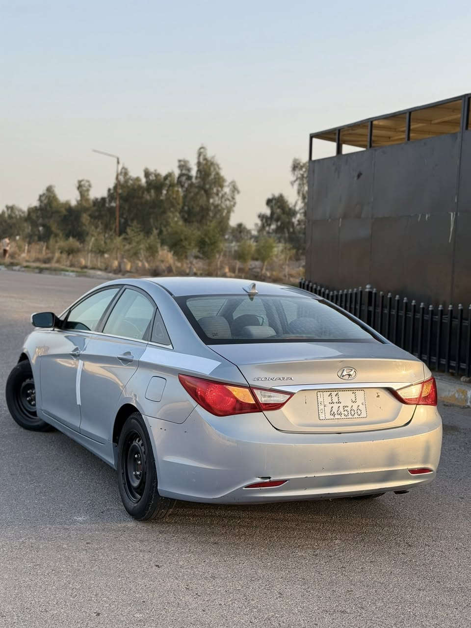 السلام عليكم
اليريد جديد هاذا الجديد

سياره جديدة جديدة
بيهة كشر و دواخل.شرط جديد سيارة مال بيت

السيارة امريكي محرك2400 GDi....

سوناتا2011..
امريكي...
رقم بغداد ،،،،11..... ممييز

كتب كتلوكات الشركه ما مفتوحات
تحكم ستيرن ،،
تبريد ثلج ❄️..
تدفئة نارر🔥...

ويل ابلادي...
تخم تاير جديد،،،،
محرك2400،،،،
كير محرك بالكارتون صدر خلفي امامي جديد

حادثهة جاملغ و بنيد امريكا،،،..
بدون دواخل،،،
و بيهة صبغ صفحة بالعراق اثر جراد ...

ما نقصها لو برغي نضافة1ع1
السيارة جديدة شكد متتوقع

السعر .     (((95))))
بيها مجال للشراي

***********
رجاء الموشراي لا يضل ينطي اسعار بكيفه
السيارة بالحقيقه احله من الصور بأكثر🧿
