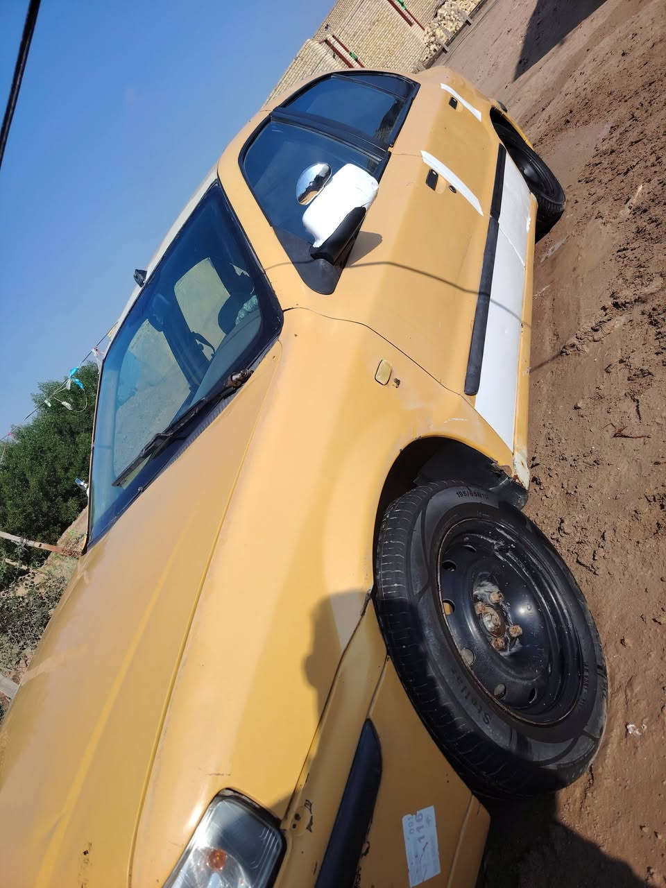 سلام عليكم البيع سمند موديل 2011مرقمه بغداد رقم الهاتف ***********
