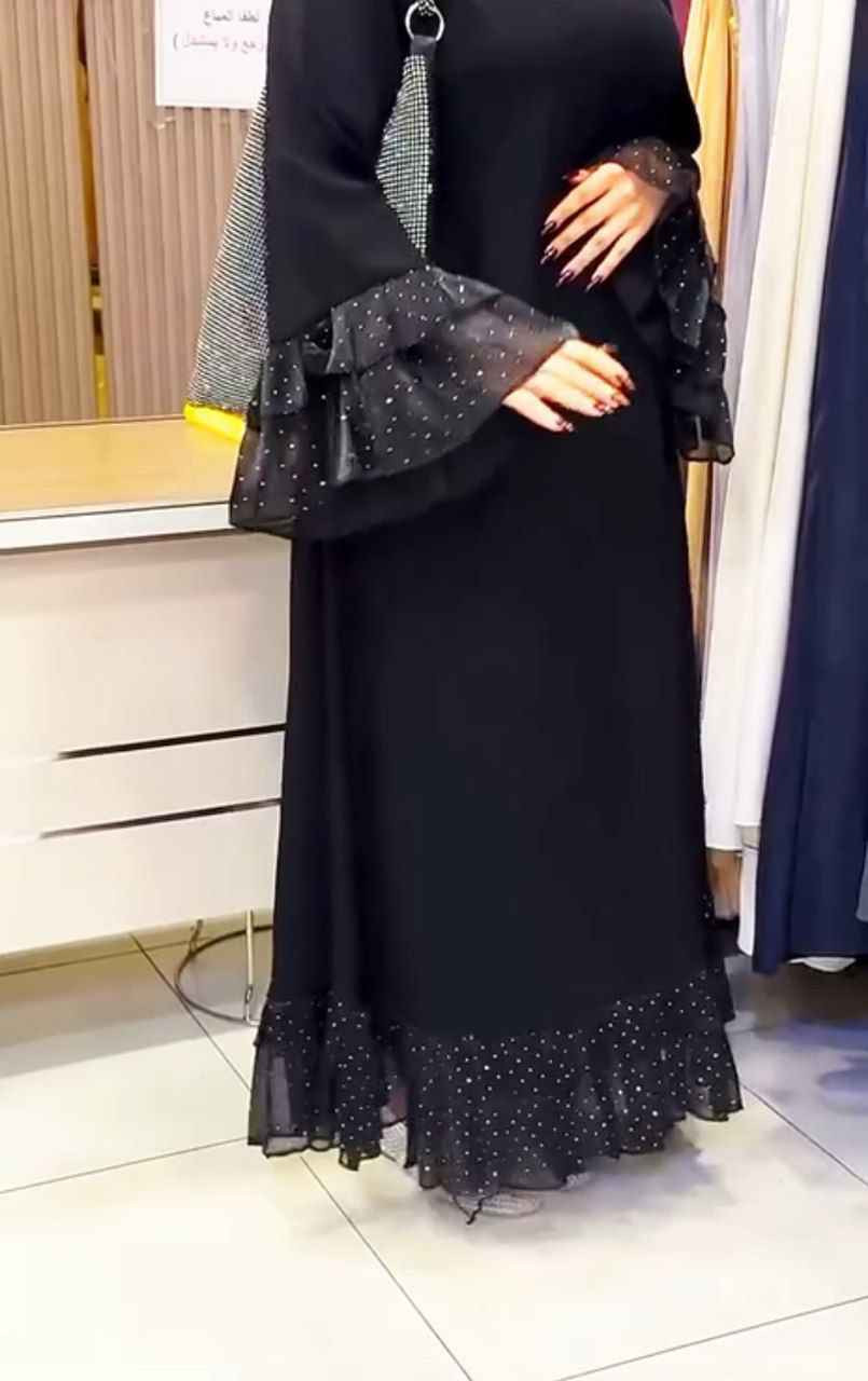 عباية بهالهيبة والسواد ميتكرر 🖤

أناقة هادئة بتفاصيل راقية ♣️
عباية خامة القماش كريب فاخر ولمسة شيفون منقط بستراس تخلي الإطلالة ملكية بكل خطوة 👑😍 

القياسات / S / M / L / XL / XXL / XXXL / بغداد, العراق


**إذا كنت صاحب هذا الإعلان وتريد حذفه لأي سبب، رجاءا أرسل رسالة إلى الدعم الفني**