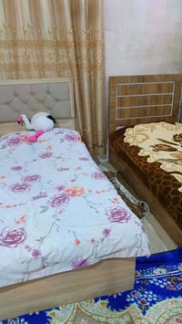 غسالة LG ١٥ كيلو • غرفة • ميز طعام