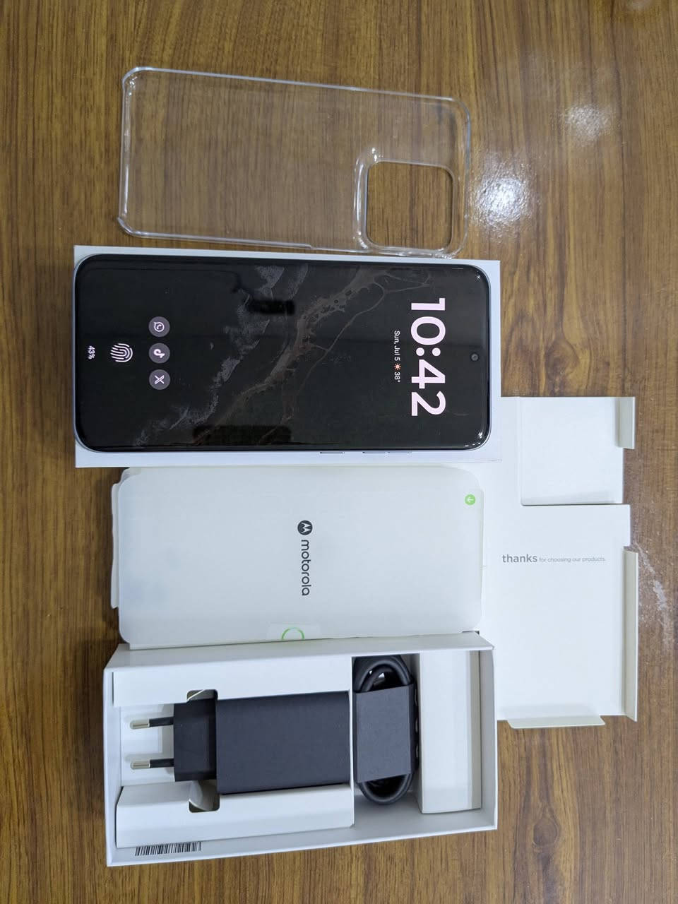 📱 للبيع: Motorola Edge 70 Fusion (بحالة الوكالة)
السلام عليكم.. معروض للبيع هاتف موترولا ايدج 70 فيوشن شبه جديد وبكامل ملحقاته.
⚙️ المواصفات:
الذاكرة: 256 جيجابايت.
الرام: 12 جيجابايت.
اللون: ثلجي مميز وأنيق جداً ❄️.
معالج: سناب دراكون 7اس جين4.
بطارية: 7000 سليكون كاربون
🎁 الملحقات والإضافات:
الهاتف يأتي مع جميع ملحقاته الأصلية (لم تُستخدم نهائياً).
يأتي مع بوكس هدية كأس العالم الخاص بالشركة (جديد تماماً ولم يُستخدم).
💡 ملاحظة: الهاتف نظيف جداً وخالٍ من أي عيوب أو مخوش، واستخدامه خفيف جداً (كأنه جديد).
للتواصل خاص او واتساب
***********
