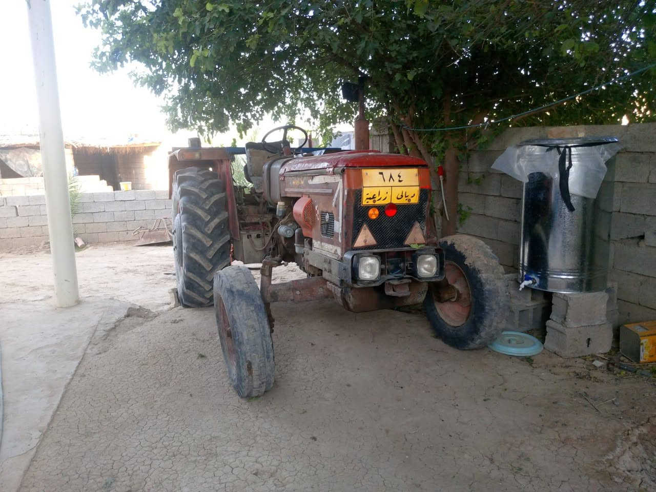 السلام عليكم مكينه نضيفه بلاديه رقم وسنويه جامرلغات جدد مابيها ولاشخط مابيها خياس ابد+ خرماشه وفدان الفدان محور كركوك ازرك  مكان قريب قرتبه ديالئ لتواصل والاستفسار اتصل ع رقم ***********
