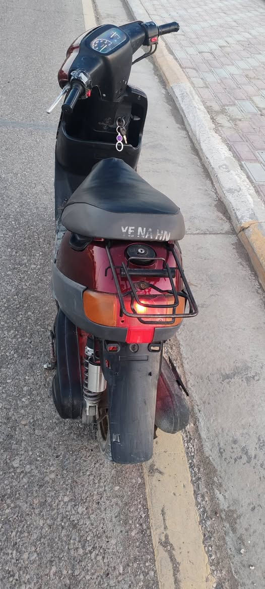 السلام عليكم ورحمة الله دراجه للبيع بطه مكفوله من مكينه كير روله شرط كلهن فول مال جناي الله شاهد دهن مفوله بانزين فول سلف هندر لايت هورن كلها شغاله بس كيلو متر ميشتغل لبقيه شغل وطلع وسعرها بلاش مال مستعجل ب 200اله ربع متصير مكاني كربلاء رقمي ***********
