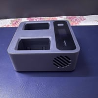 شاحن بطاريات ثنائي ذكي مع نظام تبريد داخلي مع شاشة عرض ذكية نبسة الفول...