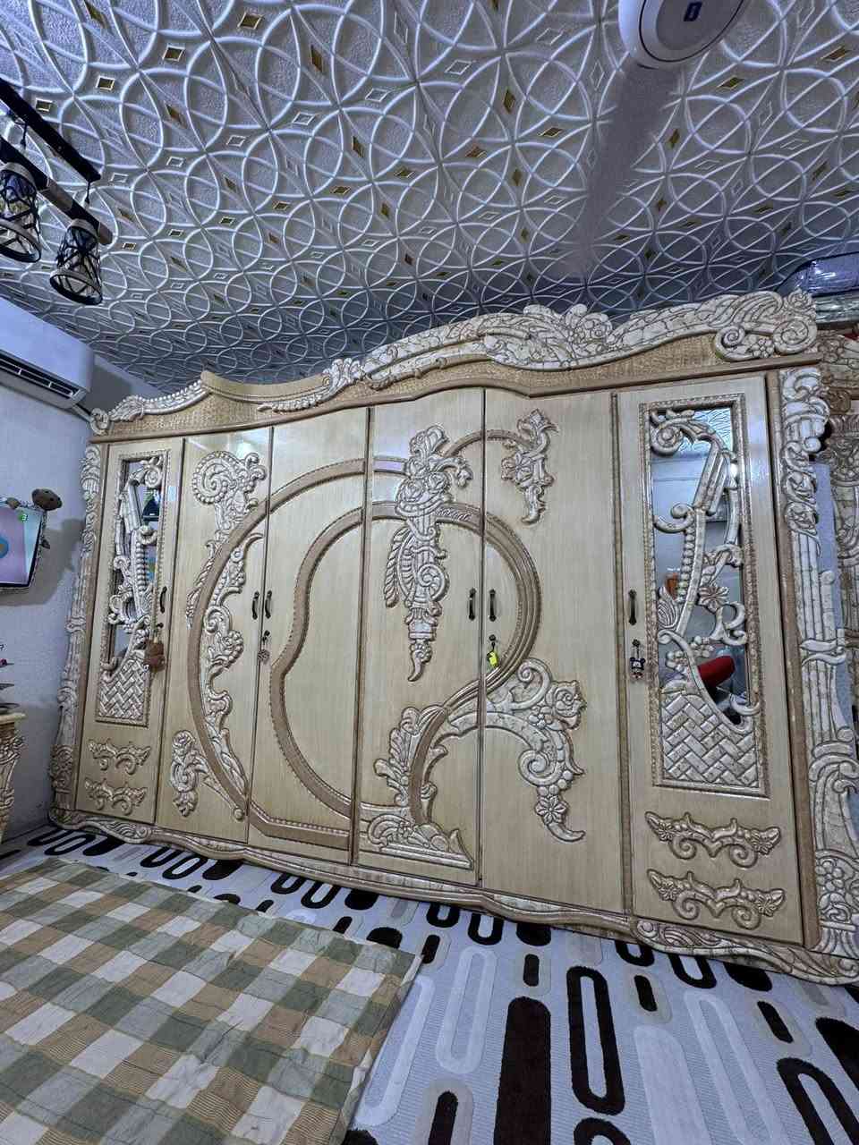 غرفه نظيفه كلش رايدتها بمليون وربع وبيها مجال للشراي قرب جسر الحظارات


**إذا كنت صاحب هذا الإعلان وتريد حذفه لأي سبب، رجاءا أرسل رسالة إلى الدعم الفني**