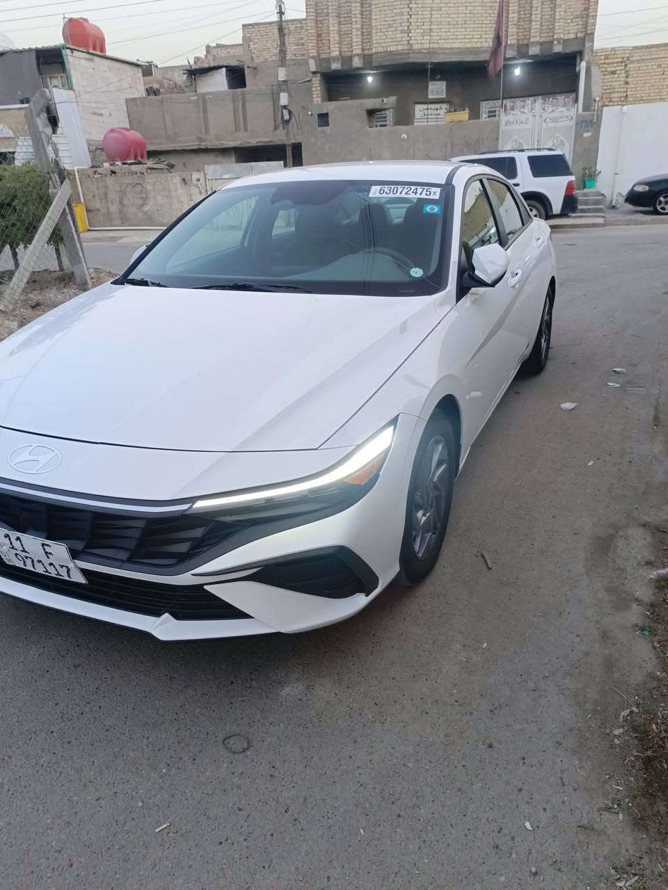 السلام عليكم
هيونداي إلنترا ٢٠٢٤ هايبرد – وارد أمريكي 

فوووول مرقم بغداد باسمي

ماشيه: 23ألف mi

الضرر: فقط جاملغ امامي وشخط بلبابتين وصور لحادث موجوده مع الصور بدون يرباك بجم كبس ليبل واحد بدون تبديل نفسهن صلحن

المواصفات

 • شاشة كبيرة

 • كشنات مخمل

 • كشنات تدفئة وتبريد  

 • ويل كب اسود

 • تشغيل عن بعد

 • رادار 

 • إشارة ترحيب

 • بصمة أبواب وبصمة تشغيل

 • مانع انزلاق

 • 3 أنظمة قيادة

 • سايد بريك كهربائي

 • شاشة

 • تثبيت مسار

 •مكان سياره بغداد ا***********
