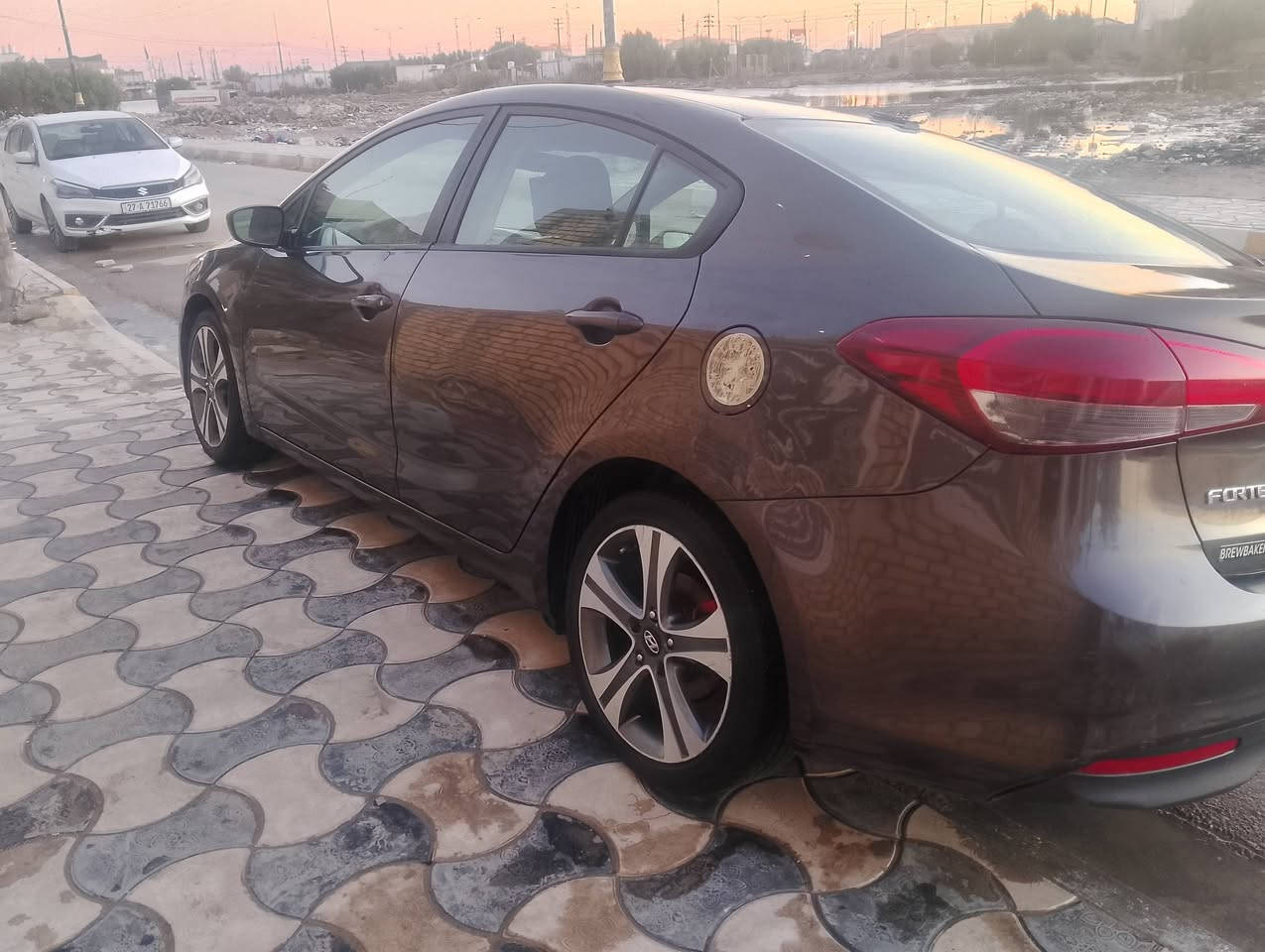 كيا فورتي م2018 رقم ذي قار تحويل حادث دعاميه اماميه  فقط مكفوله صبغ وتبديل بيه بارد باب خلفي فقط كتاب الفحص بلمنشور محرك 2000دوش ماشبه79الف سياره جاهزه السعر115وبيه مجال م***********
