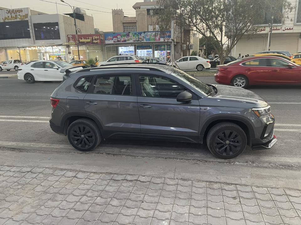 سياره فوكس فاكن تاوس 2022محرك 15تربو بيه ضربه قطع واحد بدون صبخ الي يريد يخابر رقم ***********
