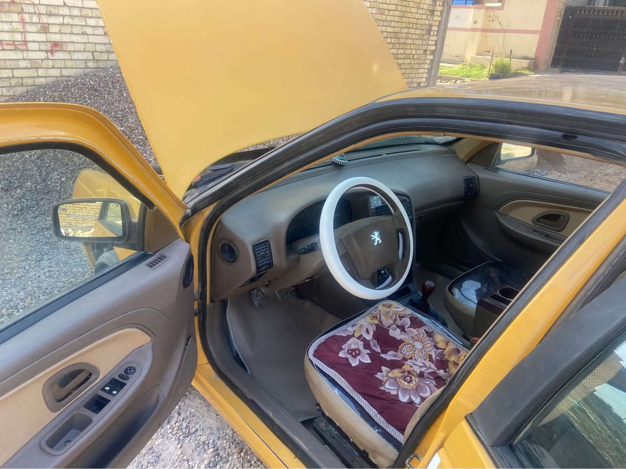 السياره ٢٠١٥كير محرك خير من الله رقم بغداد جديد السنويه باقي التفاصيل خابر *********** الفلوجة, الأنبار
