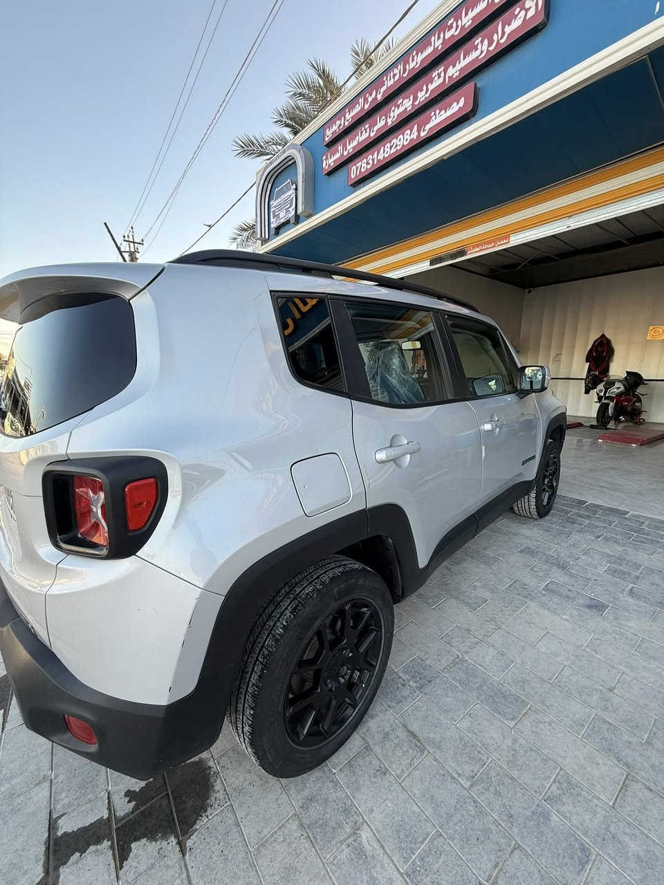 السلام عليكم …
جيب رينگيد مديل 2020 السيارة جديدة رقم اربيل انگليزي 

فول مواصفات للاخير 

بصـمة 

بنرواما 

ويل كب رياضي 

رادر جانبي 

اربع وضعيات قيادة 

شاشة الكبيرة 

سيارة حلوة بمعنى الكلمة حادثه مثل ماوضح بالسونار جاملغ وبنيد وبيها طخة مامصحله بسيطه جداً 

حدادية جديدة 

السياره ماشية 90 الف 

السعر : 125وبيها مجال 

المكان : النجف الاشرف 

***********
