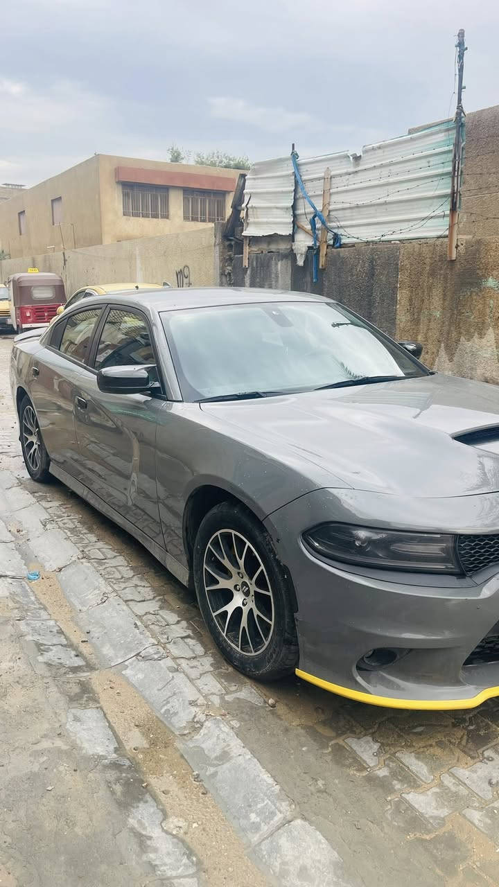 السلام عليكم
جارجر ٢٠١٩ 
الون سمنتي 
الفئة جي تي اصل 
ويل ١٨ 
المواصفات سوبر تراك 
بجم كبس 
تبريد جديد 
منضومه فيت بم جديد 
صدر امامي خلفي جديد 
رقم بغداد انكليزي جديد 
السياره جاهزه على آخر حبايه 
بسمي 
كشن حضن 
شاشه كبيره كار بلي 
مكاني بغداد مدينه الصدر 
١٨٠ وبيها مجال بسيط 
وصور الحادث موجوده بلمنشور 
شاصي لعد  دواخل كله كفاله 
***********
