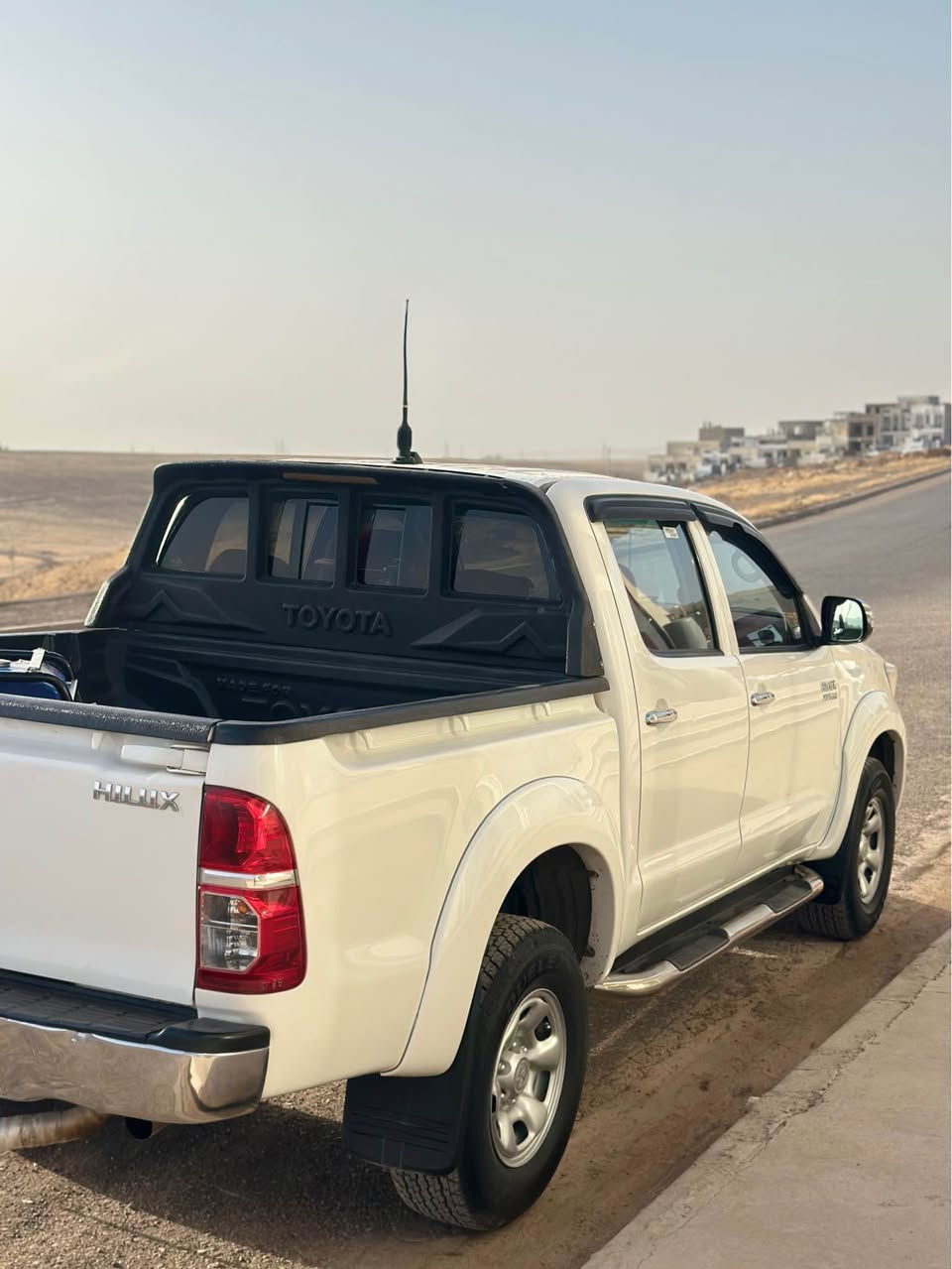 تویوتا مەرزیە دبل اسکل 2014
شریکە جیهان
بێ دعم
بێ صبخ
کەمتر لە بوستەک تعدیل دەعامی دواوە
گێر و مەکینە و اکسل شەرت
رقم و سنوی جدید
تحویل و وەکالە و غرامە شەرت
چار تایرە جدید
رقم بو رقمێ شەرتە
*********** اكر, نينوى
