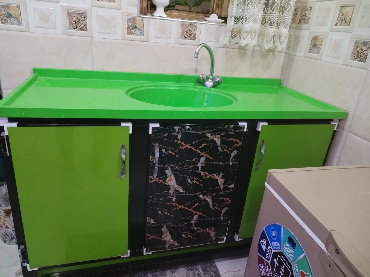 كوانتر المنيوم تسكام درجه أولى استخدام سنه

السنك مرمر كاونتر مرمر ايضا

السعر 500 وبي مجال

للتواصل *********** يوجد واتساب
