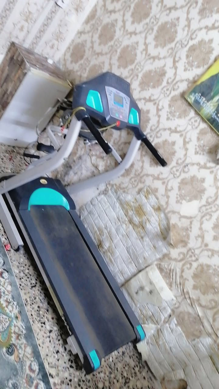 السلام عليكم عيني عندي جرايه نضيفه 
البيع تحمل وزن 200وفوق السعر 200وبيه مجال بسيط الاستفسار 
***********
