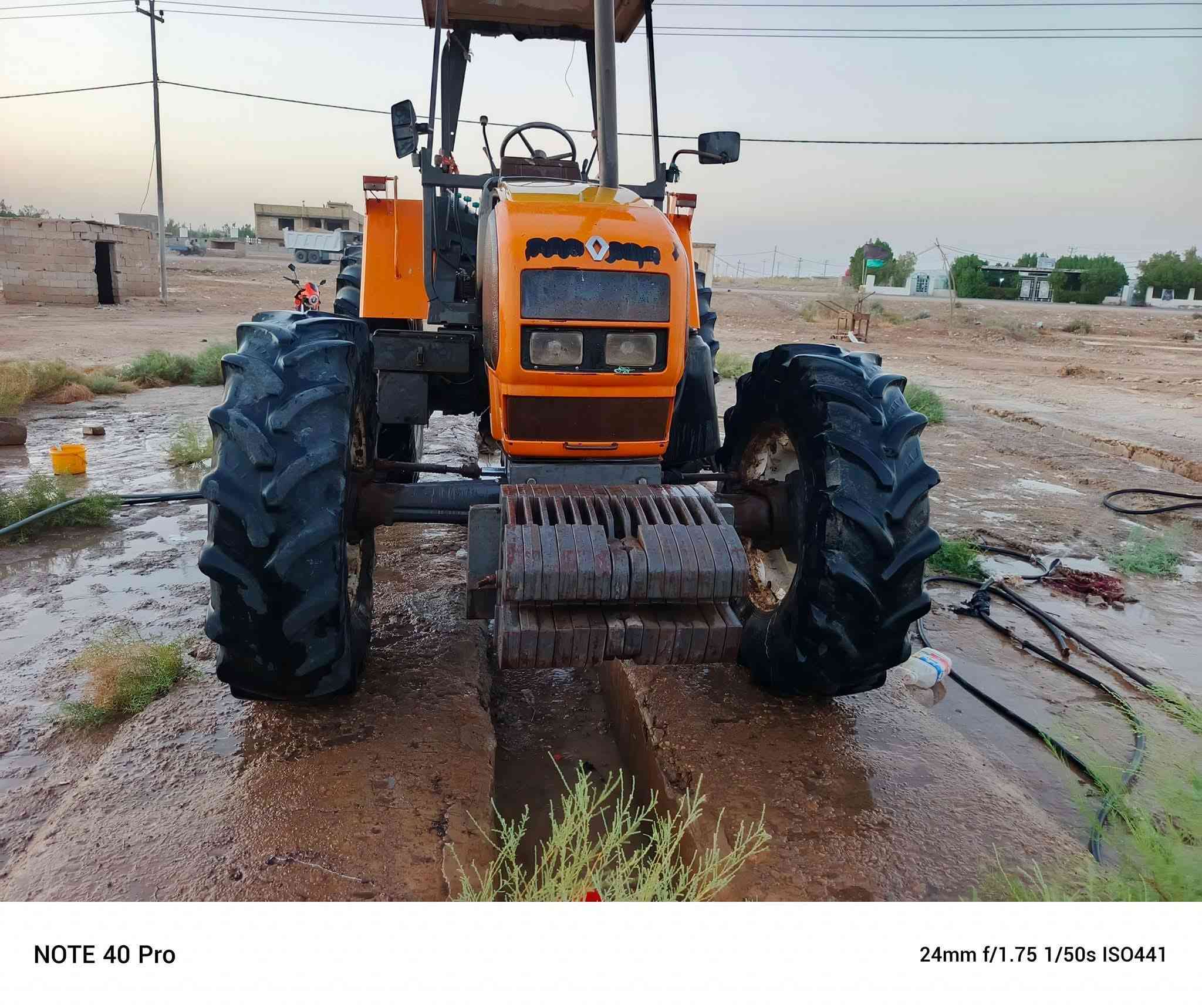 سلام عليكم مكينه رينو للبيع حج140محرك فيات بلادي لا تنقيص ولا تبخير كفاله عامه جاهزه رقم وسنويه وياها دسك دفاعي وفدان ناردي ابو الختم 4سجج ويرهم 5سجج مكفولات لا لحيم ولا فطر(***********) السعر معه المعدات26وبيها مجال
