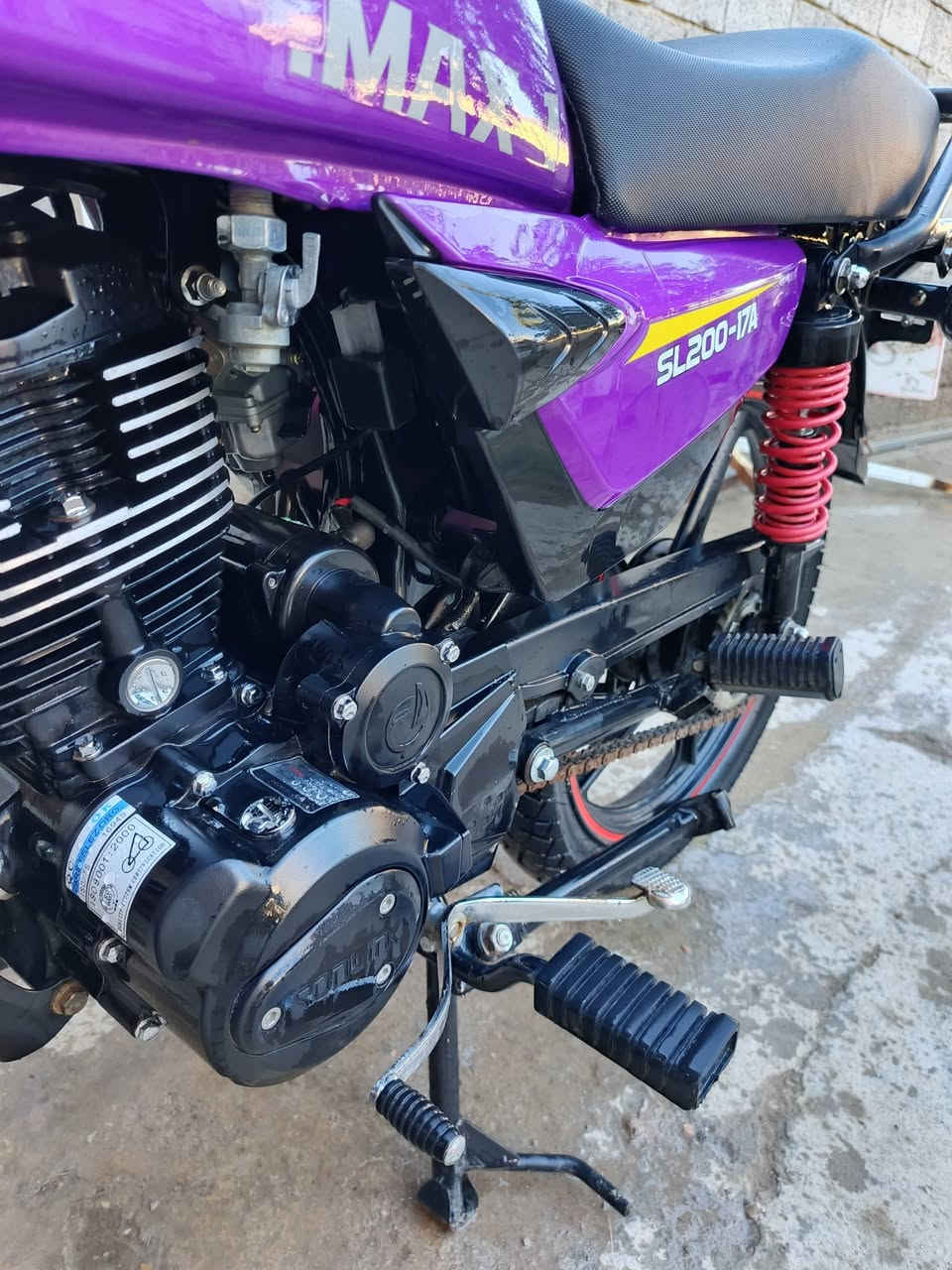 السلام عليكم سونلنك ماكس موديل 25دراجه زلغ مابيها سعر 925بيها شي بسيط صار 3 اشهر من اخذتها مليون و 100 لاتنطي سعر من يمك مكاني كاطون اوراق كامله❤️ دراجه جديده مال بعدها على وضع الشركه ***********
