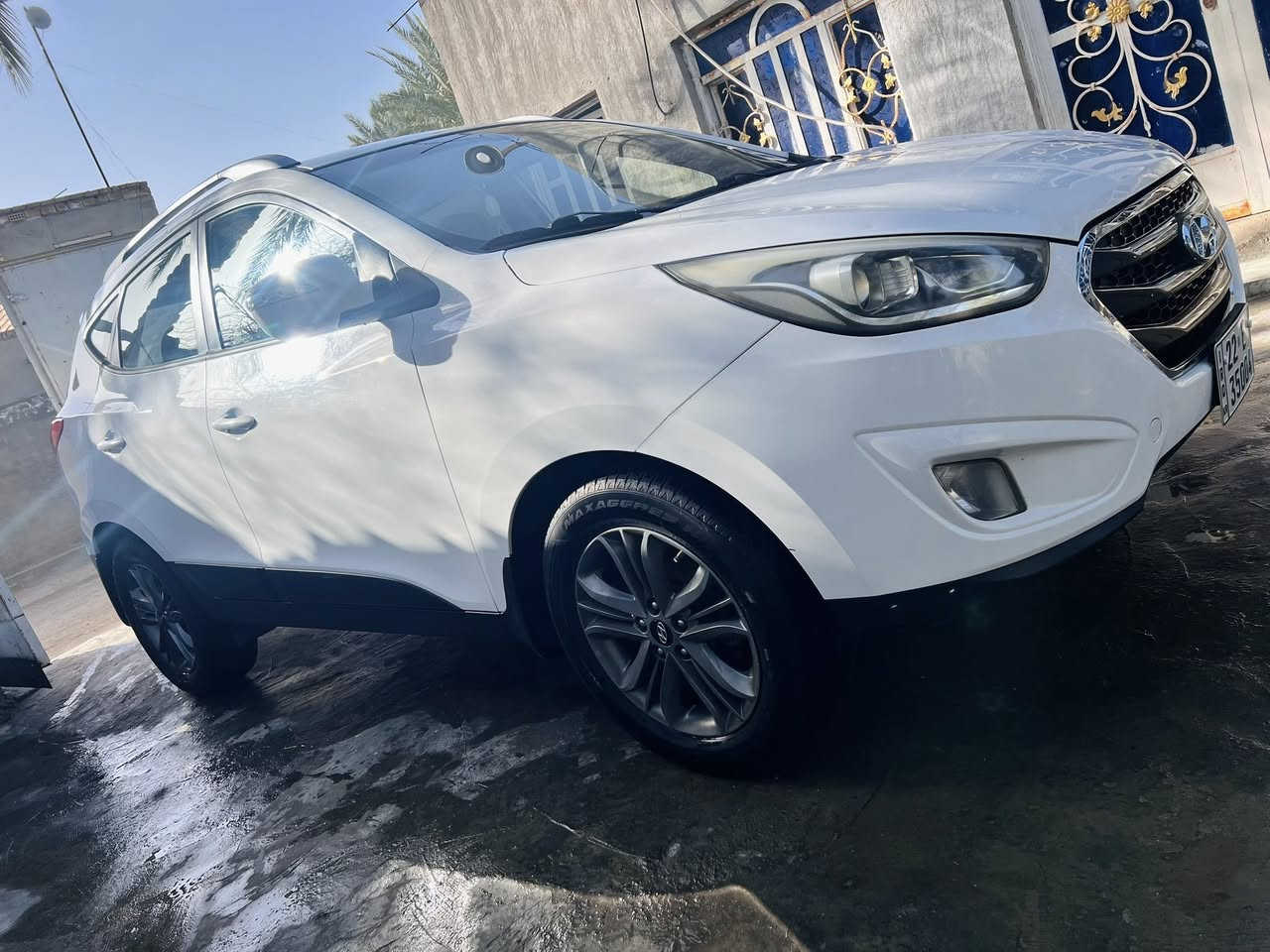 السلام عليكم سياره توسان موديل  2014
محرك بحاله جيده 2000دوش 
تخم تاير جديد سياره  نضيفه معنى الكلمه 
تبريد قطعتين خلفي رقم اربيل جديد 
حداديه امام خلف جديد سياره بيها ثلاث قطع فقط سونار موجود  مكان النجف الاشرف الكوفه 
السعر خاص 
الاستفسار اكثر عبر الرقم التالي 
***********
