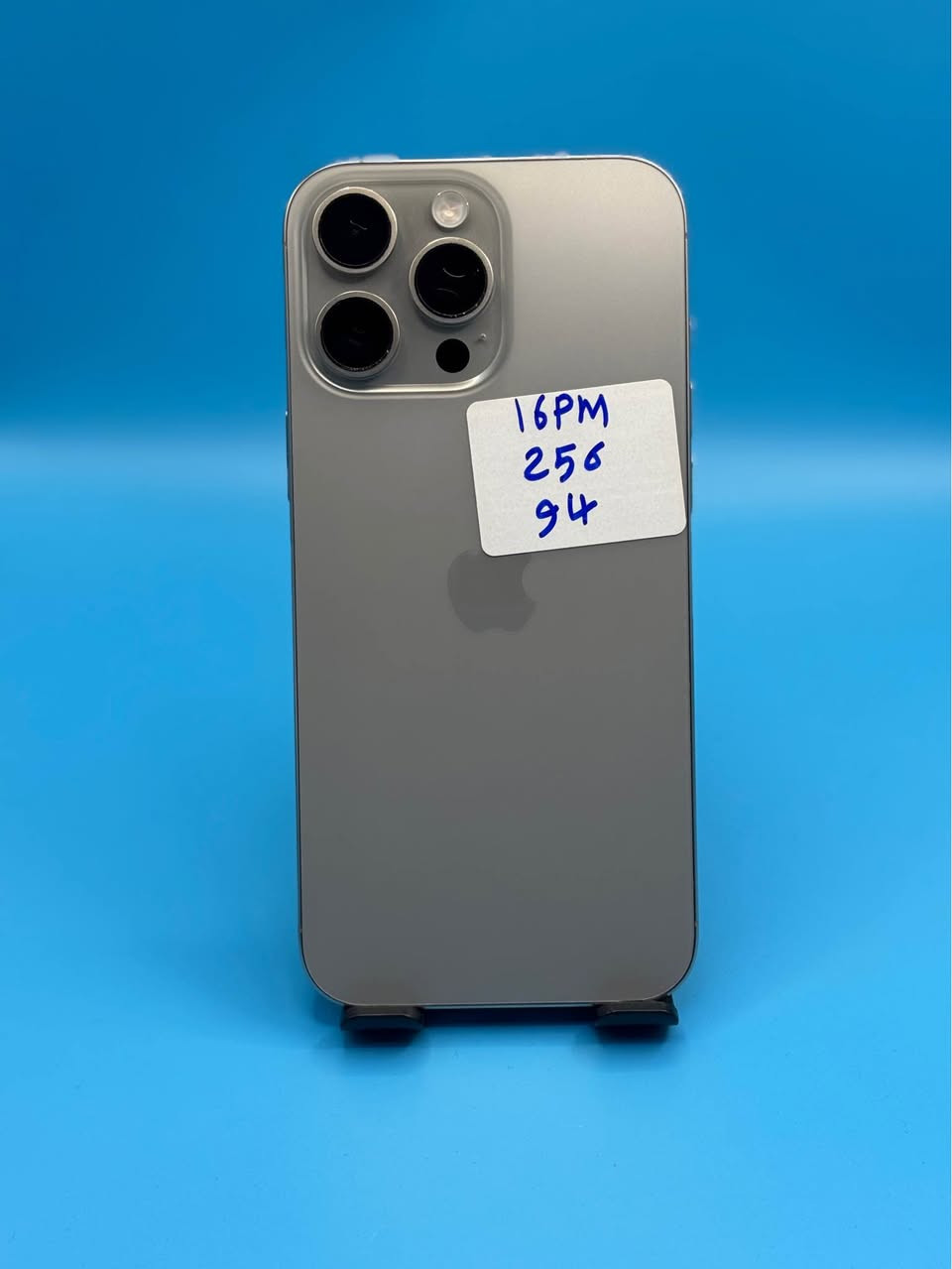 iPhone 16 Pro max
💡 750$ 

💾 256
🔋 94%
وردەی شاشەی هەیە نەکراوە و بێ کێشە
گەیاندنم هەیە
*********** السليمانية, العراق
