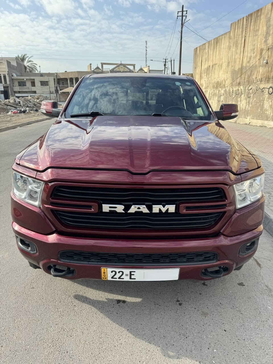 سلام عليكم
للبيع رام بك هورن موديل 2021 
باب طويل وبدي قصير المرغوب  
وارد امريكي حادثها بيبان ثنين عكس السايق
نفسهن مصلحات السيارة بدون تبديل اي قطعة 
ماشية 73 الف كيلو مو ميل 
رقم شمالي اربيل بأسمي 
حجم المكينة 5.7 
السيارة عليها كزوز بلادي صوتها يخبل 
مكاني بغداد 
للاستفسار اكثر ***********
