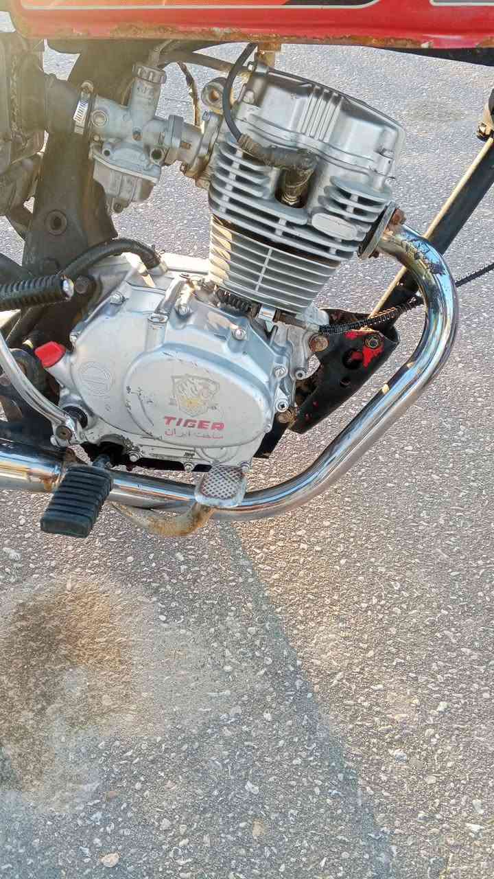 سلام عليكم دراجه تايكر للبيع كلك لسعر 
400قفل ابيع عله هل وضعيه


**إذا كنت صاحب هذا الإعلان وتريد حذفه لأي سبب، رجاءا أرسل رسالة إلى الدعم الفني**