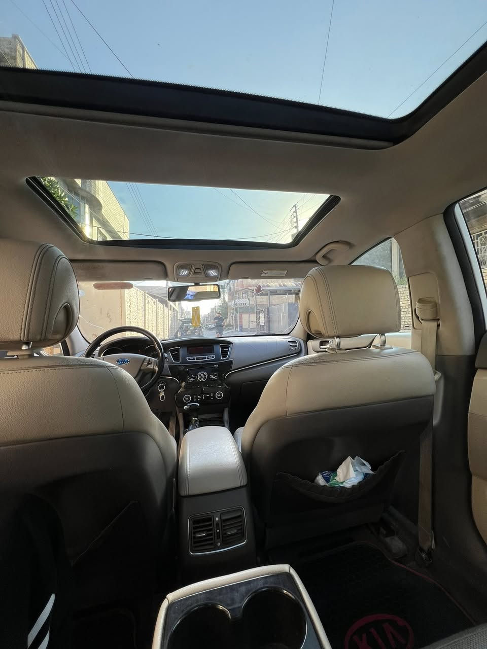 السلام عليكم كيا كادنزا 2011فقط بنيد مبدل رقم اربيل اب اسمي شخصيا مكانهة بغداد البلديات 
السعر 115$
***********
