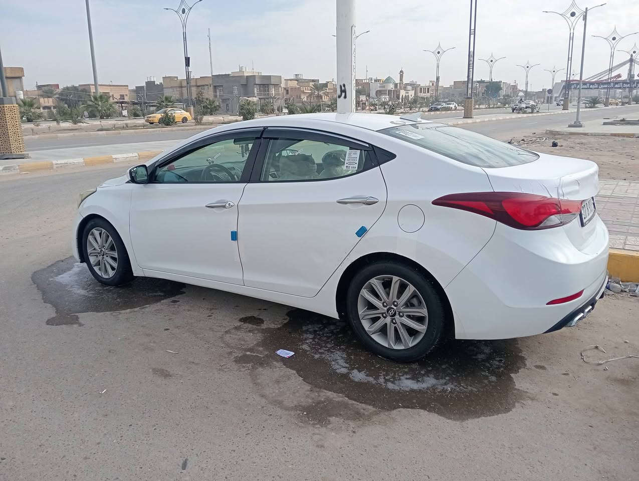 السلام عليكم انترا موديل 2016 وارد امريكي رقم ذي قار انكليزي سنويه لغايه 28 حادثهه قطعتين جاملغ وبنيد فقط والباقي مكفوول عدى شخطات خفيفه بيها جراد بالجنطة مكينه 2000 دوش شرط الفحص السيارة نص فول ماعدى البصمة والفتحه حداديه حلوه كهربائيات شغاله تخم تاير باتري جديد مكفوله من عيب الشرعي والكص والگلبه السعر 117 بيها مجال قليل العنوان ناصرية مركز شارع يا حسين 
 للبيع فقط الاستفسار على الرقم التالي 
*********** 
والرقم الثاني 
***********
