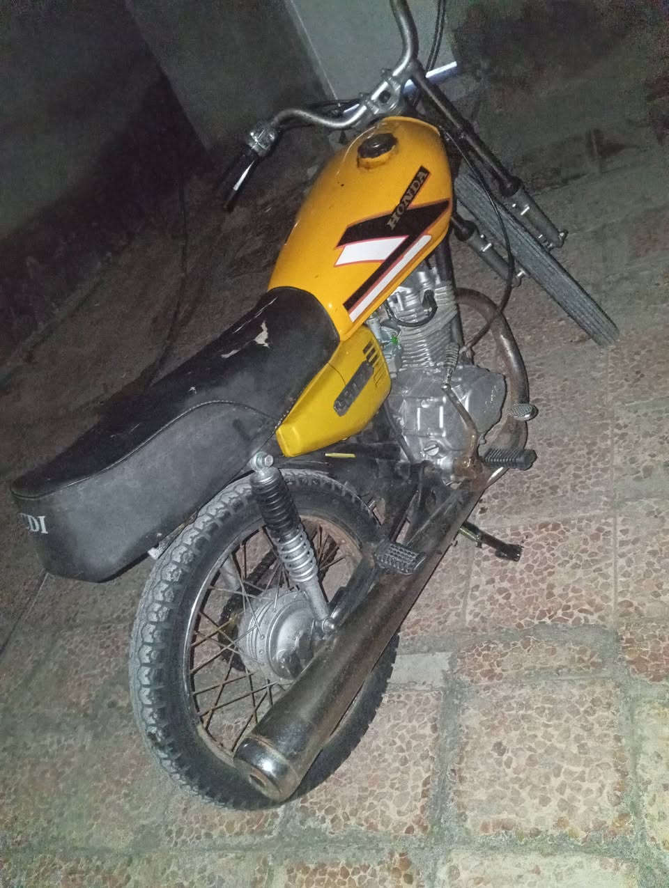 للبيع دراجه ادوات سعر 350وبيه مجال مكان بني منصور ابو غريب لرقم ***********
