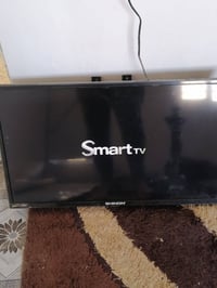 شاشه للبيع حجم 32بعدهه جديده فول مواصفات سعر 100هاتف 07719023436