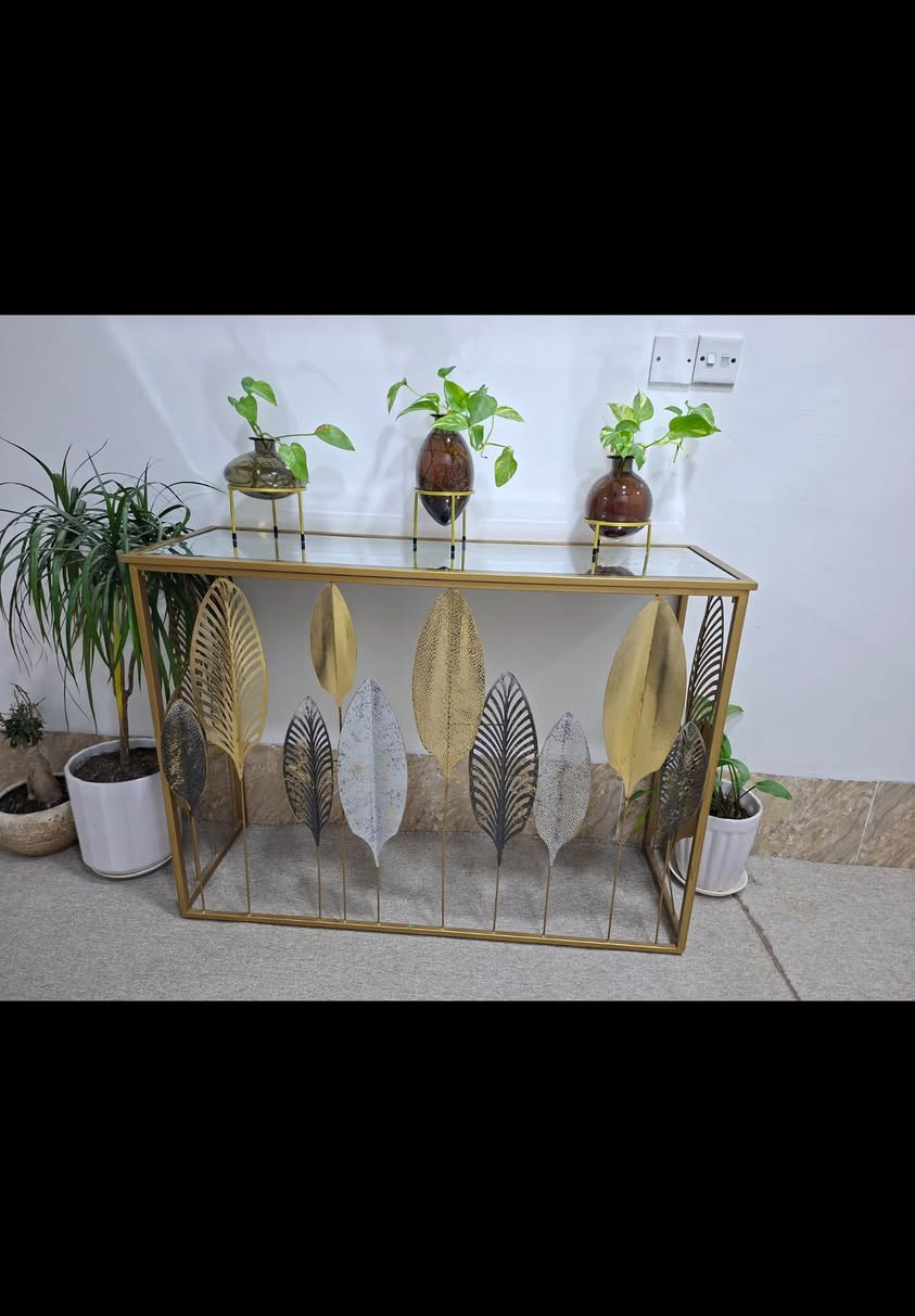 قنصل للبيع بدون سنادين السعر ١٠٠. الف شرط اخ جديد وشرط اصلي. كركوك الماس لاستفسار ***********
