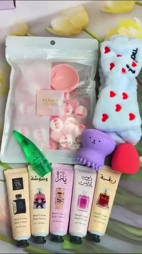 ✨💗 بوكس عناية متكامل للبنات 💗✨

محتويات البوكس الحلو 👇😍
🧖‍♀️ بكج ماسكات ورقية – ترطيب ونضارة فورية من أول استخدام
💄 بوند + بيوتي بلندر – دمج فاونديشن مرتب ونتيجة ناعمة
🪥 فرشة تقشير – تنظيف عميق وتخفف الدهون والرؤوس السوداء
🤲 مرطبات يد خماسي – نعومة وريحه تجنن بكل وقت
🌿 حمرة سحرية الصبار – تتغير حسب حرارة شفايفج وتعطي لون طبيعي يخبل 💕

بوكس واحد يجمع عناية + ميك أب + نعومة ✨#عنايه #بنات #اكسبلور #لايك #تصميمي


**إذا كنت صاحب هذا الإعلان وتريد حذفه لأي سبب، رجاءا أرسل رسالة إلى الدعم الفني**