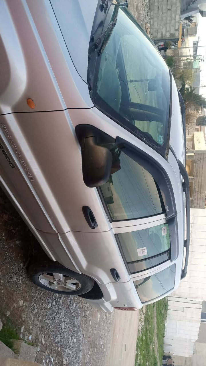 جێب مۆدێل 2003 مەکینە V6 سەنەوی بەغداد بەشەرتی حاسیبە 
تەبرید سارد و گەرم بەشەرت
دەبڵ ئەکسل بەشەرت 
سێعری 50گەڵا و مەعامەلە
ژمارە:***********
