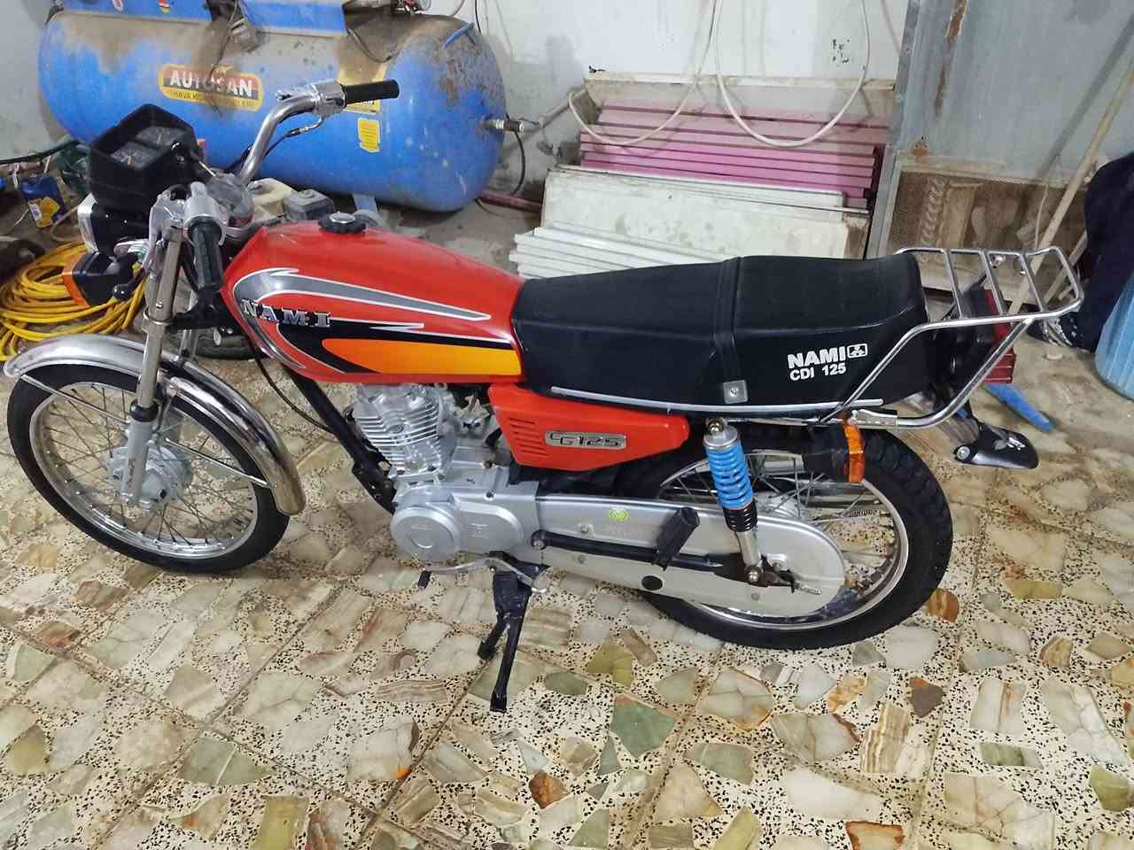 درجه للبيع نضيفه بدون ميسان حي العسكري ***********السعر 700وبيه مجال شاصي امتياز ومكينه نامه نضيفه
