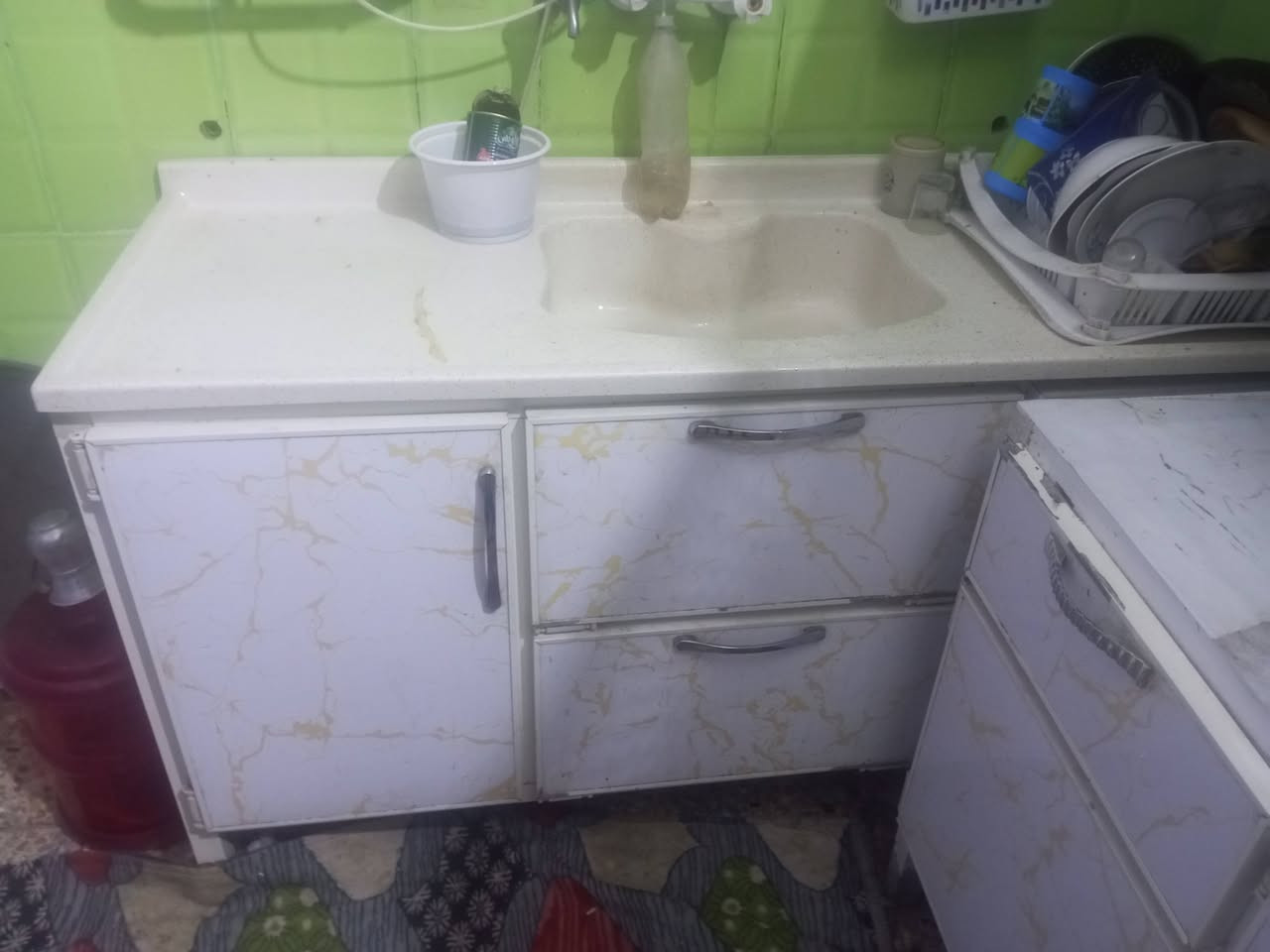 كونتر نضيف للبيع السعر 300
تخم نضيف للبيع 200
اميز يلازمه 35 
***********
