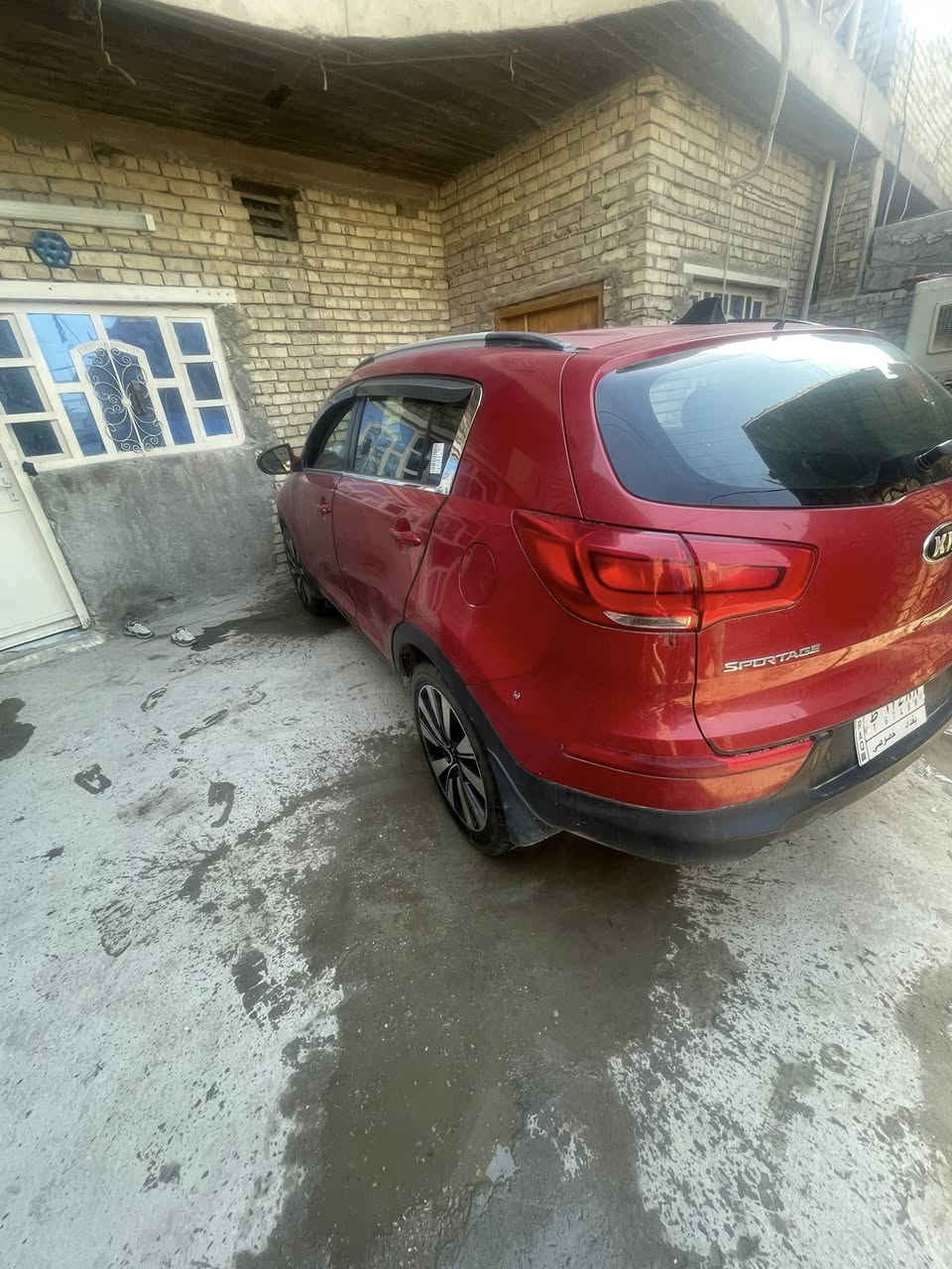 السلام عليكم كيا سبورتج موديل 2014امريكي حادثه شفة البنيد فقط بدون دواخل بدون صبغ مكينة 2400 مكينة كير صدر حدادة تبريد رقم بغداد ماشية 82 مكان بغداد السعر 135 رقم الهاتف ***********
