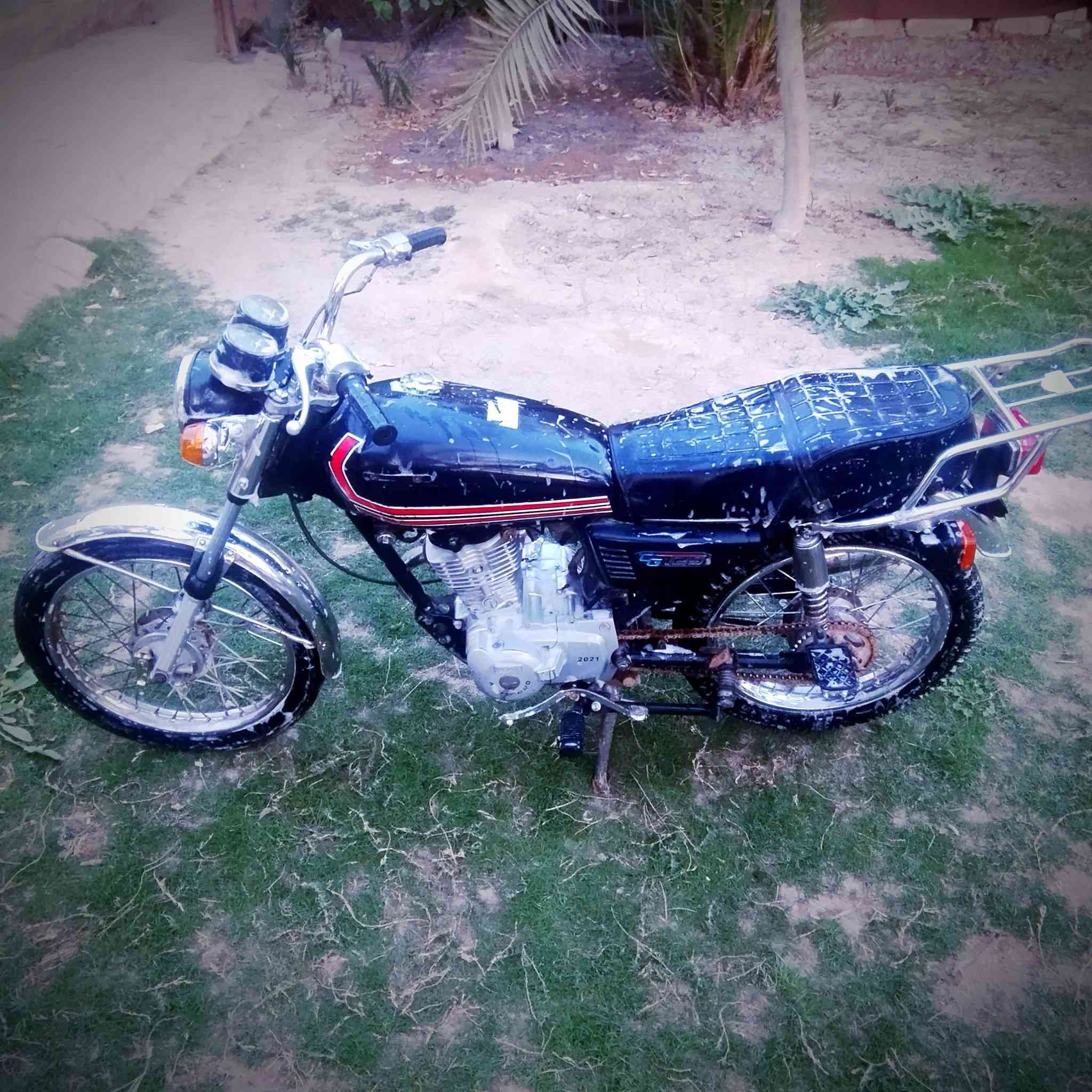 السلام عليكم دراجة 4 كير نامه برو كلك  للبيع سعر 350 قفل قفل 
***********
