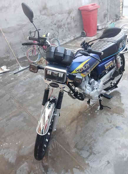 سونك 2025 زيرو زيرو كفاله عامه
محرك 200ss
بصمتين 
تشغيل عن بعد
شاشه بلوتوث +عرض فديو +راديو 
اوراق كامله بسمي خذيتهه من وكاله صارلهه سبوع 
السعر ٩٥٠ 
بغداد العبيدي ***********واتساب او تصال
