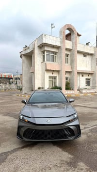 كامري هايبرد • ٢٠٢٥ • اس اي