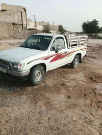 هايلكس • ٢٠٠١ • رقم صلاح الدين