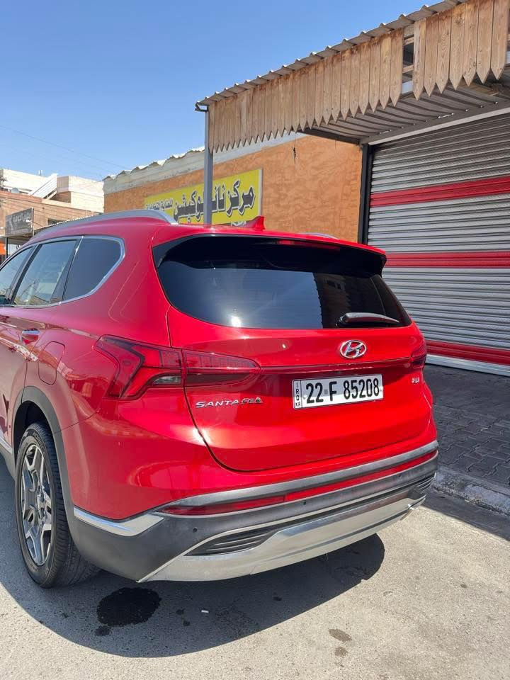 بسم الله وعلى بركة الله
هونداي سنتافيا موديل 2021 للبيع 

ضرر مثل ما موضح بصوره فقط جاملغ ايسر صبغ وقصه البنيد وهنا بل عراق صار بيه قبغ الجنطه فقط يم الرقم  بدون لغود بدون شواصي ايربالك فقط دركة سايرن 

رقم اربيل بأسمي تحويل ثاني يوم هزه وسنوية جديده 

فووول موصفات 
بنوراما 
داخل اسود ملكي 
كشنات مساج 
تبريد كشنات 
تدفئه بل كشنات الاماميه ولخلفيه 
تدفئه بل ستيرن 
شاشه كبيره 
كامرات داير مداير السياره 360 
كامرات بل اشاير من دك اشاره يمنه او يسره تشتغل كامره بدشبول 

3 انضمة قياده نورمال وكومفورت وسبورت 
بجم زنون لد حاجب 
5 بصمات ابواب 
صندوك كهرباء ذكي 
كشنات الخلفيه تحكم كهرباء 
تشغيل واطفاء عن بعد 

تكدر تقدمها وترجعها بريمونت تطبكها بريمونت 
تبريد قطعتين 
دشبول ليزري متعدد الاشكال دجيتل 
ويل كب كروم نجمة حجم 19 انج
رادرات اماميه خلفي جانبيه 
نظام الكير دكم مع شفتات ستيرن 
تحكم ستيرن وكروز سرعة 
مانع مسار 
قياده ذاتيه 
حجم المكينة 4 سلند 2500 توربو ماشالله عليه تكول 8 سلند 
شرط تخلي بانزين عادي مابيه قطره دونز

ماشية 118 الف كيلو 

وبعد بيه هواي موصفالت ما ذكرتها تجي وشوفها سياره احلى من صوره 

مكينه كير حداديه شرط كلها وضع شركة 

مكان سياره الانبار قضاء هيت قرب كراج هيت الموحد 

***********
