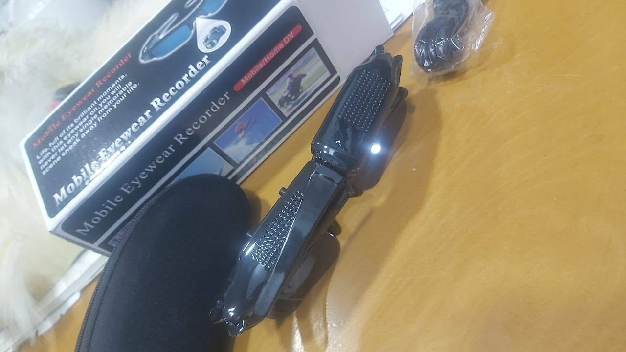 نظارات ام الكامرة وسماعة بلوتوث الي تفيده ينطي سعر وبالعافية


**إذا كنت صاحب هذا الإعلان وتريد حذفه لأي سبب، رجاءا أرسل رسالة إلى الدعم الفني**
