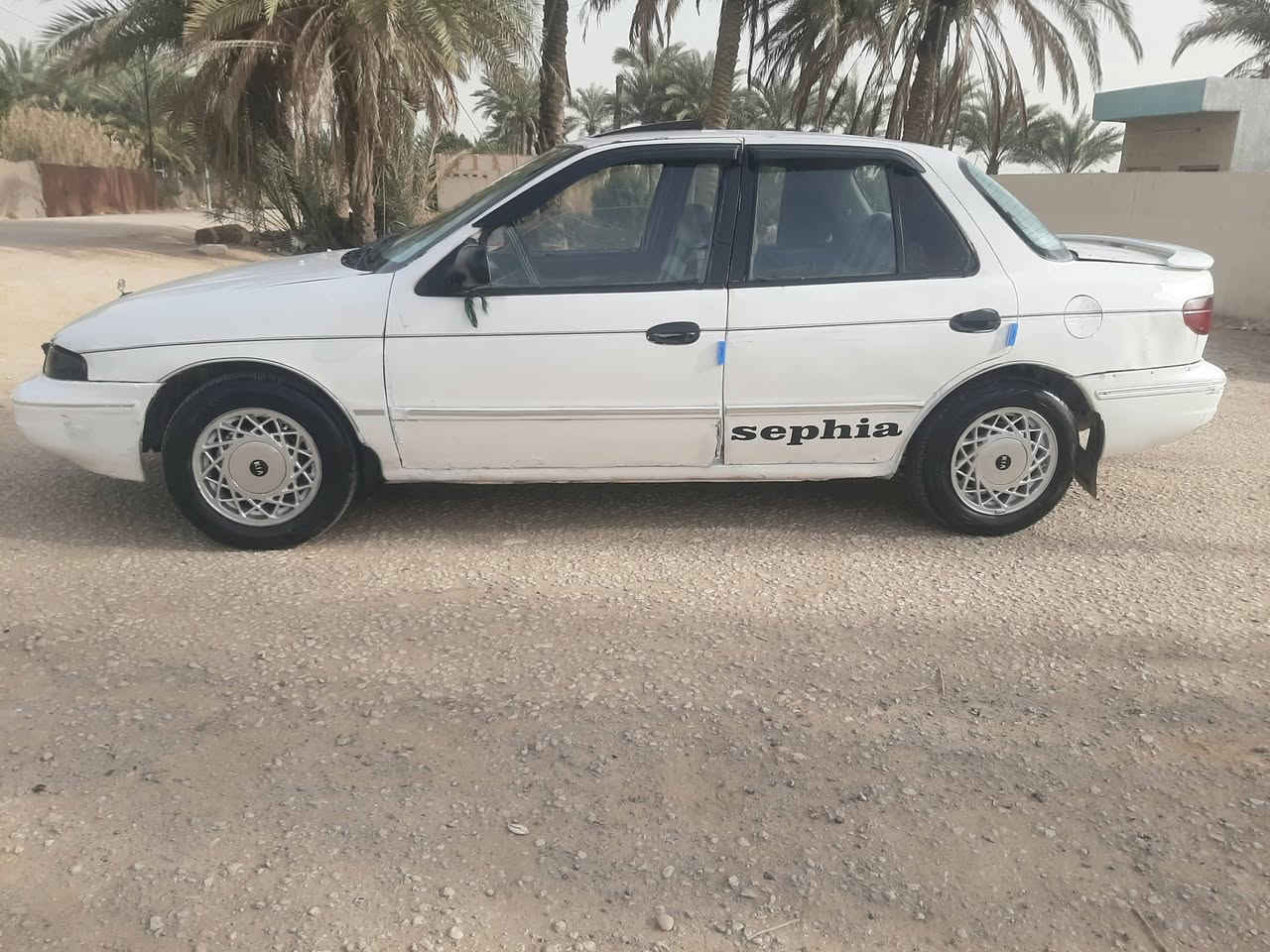 السلام عليكم للبيع سيفيا موديل 94 رقم بابل سنويه لل2028 سياره جاهزه وحلوه كير مكينه حداديه تخم تاير السعر 23 وبيها مجال قليل مكانها بابل ورديه خارج  ***********

