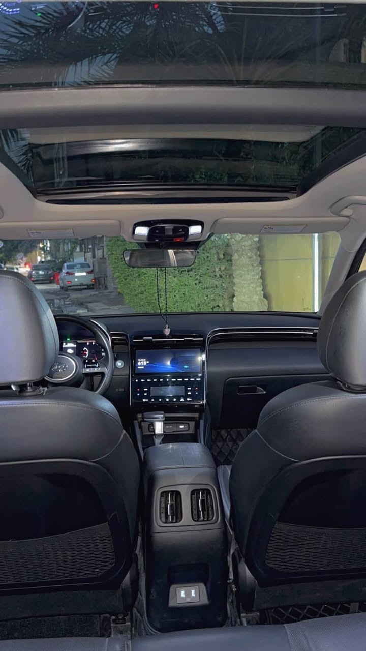 سلام عليكم 
هونداي توكسانsel فول للأخير
 2023 امريكي ألون نيلي
رقم اربيل بأسمي تحويل مباشر 
مكينه ٢٥٠٠  تنفس طبيعي
ماشيه ١٥ الف 

الحادث فقط الدعاميه الاماميه مبدله ومصبوغه بدون ايرباك بدون دواخل بدون تعديل  
غير الدعاميه مكفوله كفاله عامه

المواصفات 
سقف بنراما بلكامل
رادارات. جوانب وخلفي وامامي
مانع تصادم 
تحديد مسار 
قياده ذاتيه
اوتو ستوب 
اوتو هولد 
اوتو بارك
مانع انحدار
سايد بريك بصمه
4مودات  ايكو . نورمال . سمارت . سبورت
٣ مودات ال فور ويل ثلجي . صحراء . جبلي
كشنات جلد + تدفئة تبريد+ كهرباء
شاشه جبيره تدعم كار بلي
هواي بيها مواصفات بعد 
سياره حيلل جديده ونضيفه بحالة الوكاله كلها بلاديه من  صدر تايرات  كير مكينه ستخدام قليل كلش 
مكانها بغداد بدورة 
*********** بغداد, العراق
